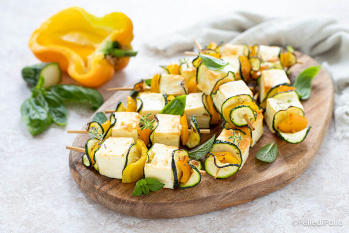 spiedini con feta e verdure