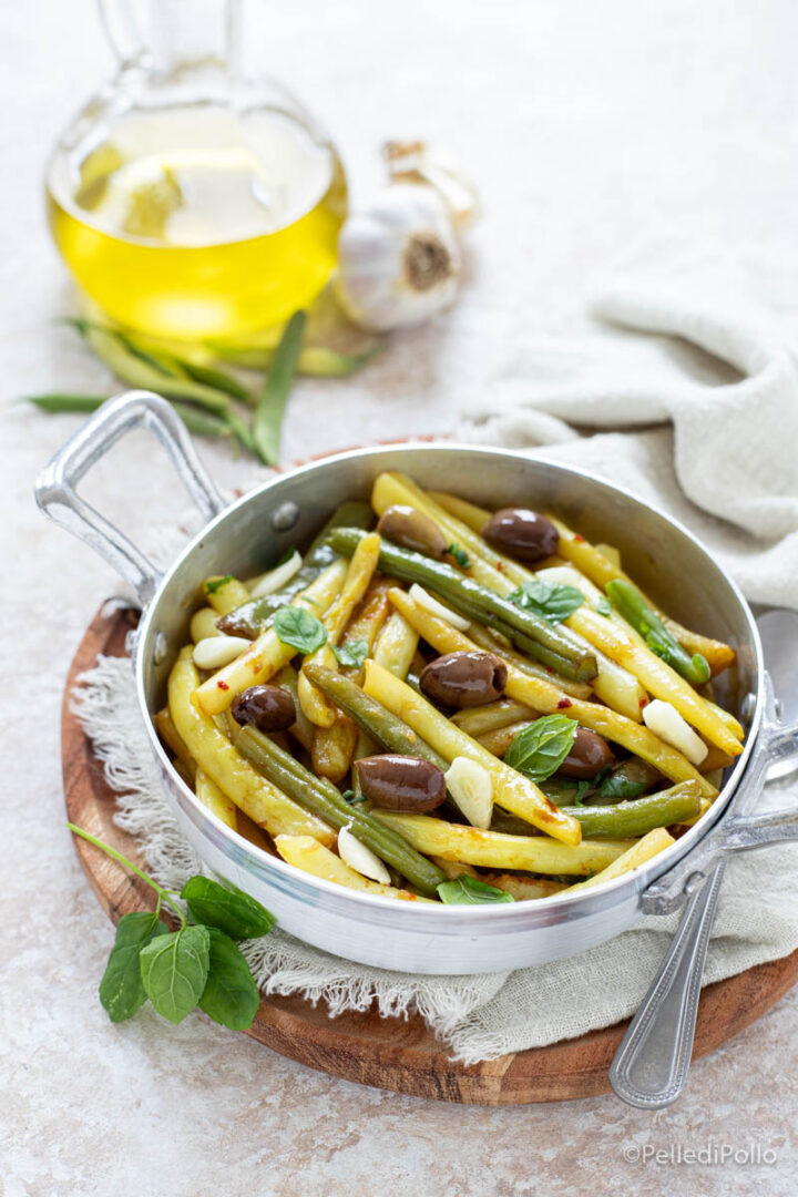 fagiolini in padella con aglio e menta