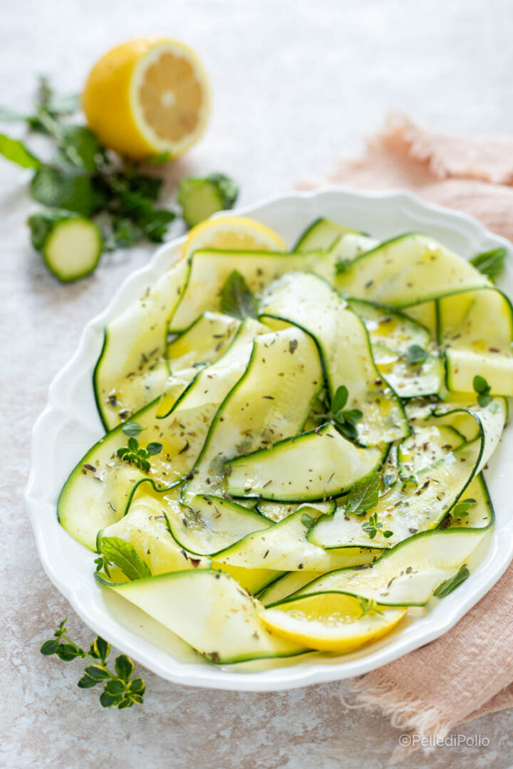 zucchine marinate con olio e limone