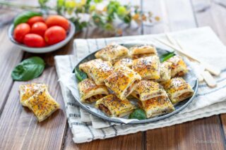 salatini veloci alle olive e pomodori secchi