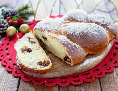 Brioche di Natale con frutta secca