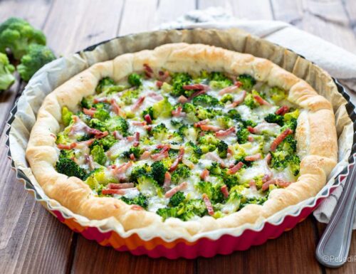 Torta salata con broccoli e speck