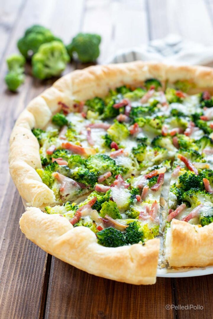 torta di sfoglia con broccoli e speck
