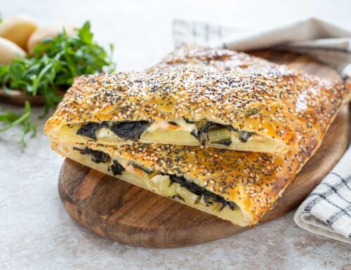 Rustico di sfoglia con patate e spinaci
