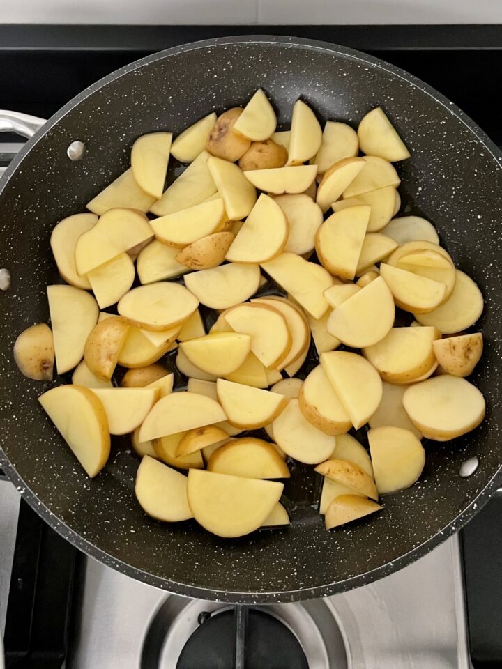 Rustico Finferli Rosticciata ai finferli e speck - Ricetta del Trentino Alto Adige