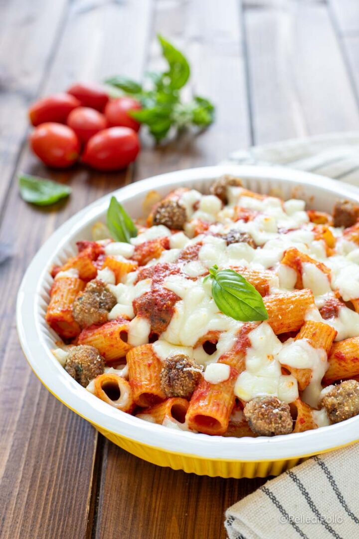 pasta al forno con sugo di polpettine
