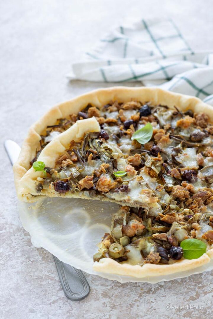 torta rustica con carciofi e tonno