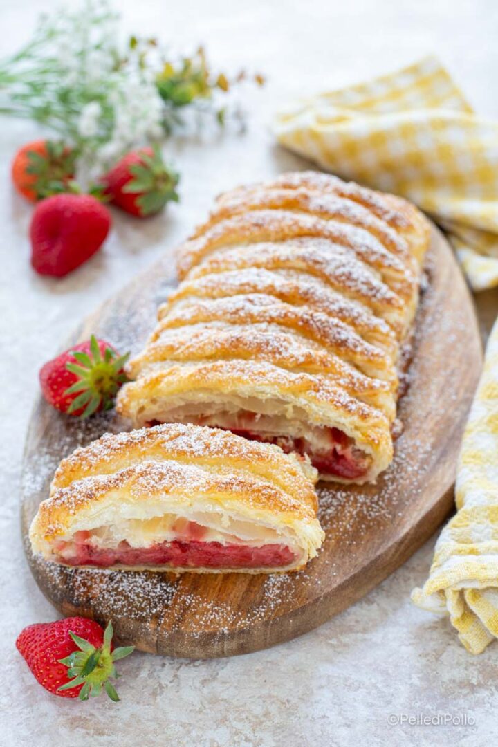 strudel di sfoglia alle fragole
