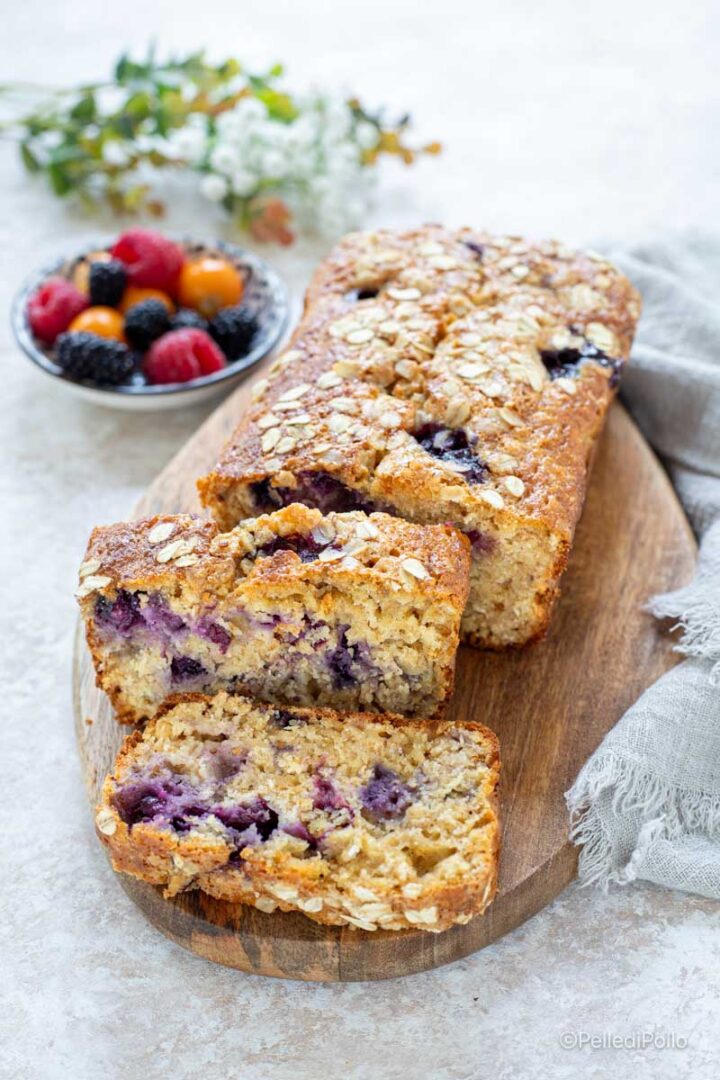 plumcake con fiocchi d'avena e mirtilli