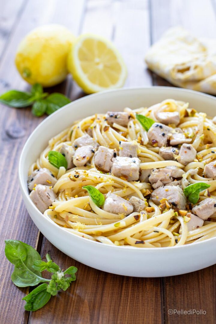 pasta al limone con tonno scottato