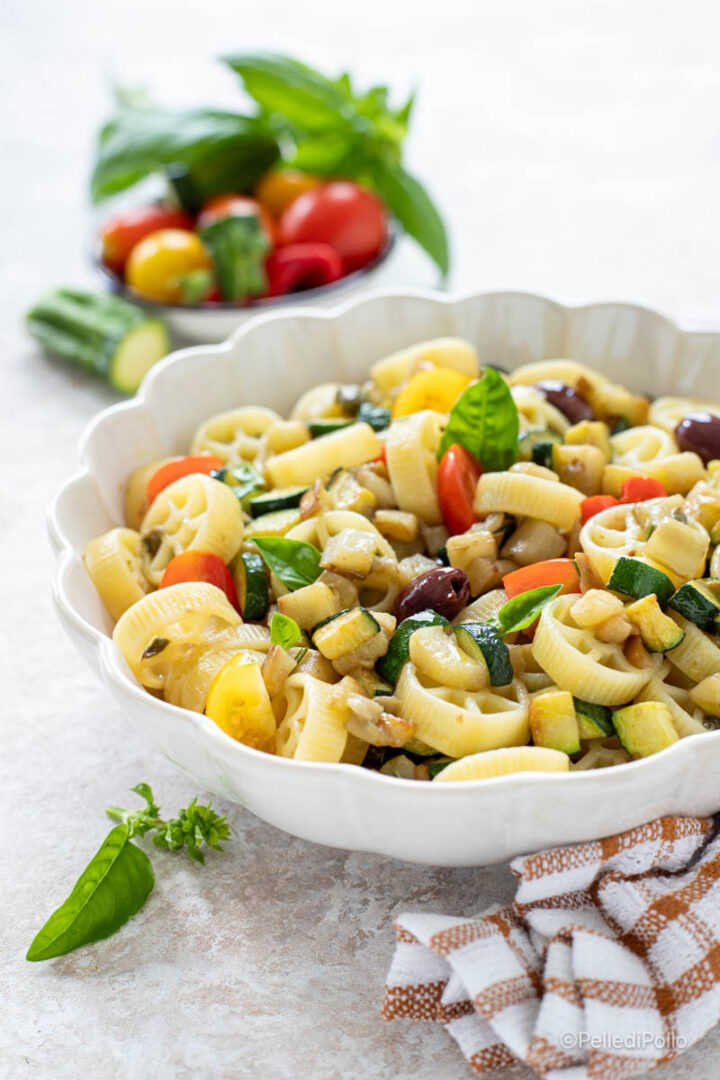pasta con ragù di verdure estive