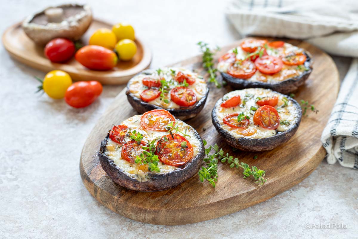 funghi portobello ripieni con pomodorini e provola