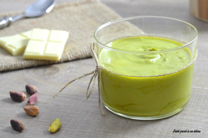 CREMA AL PISTACCHIO: RICETTA FACILE E VELOCE