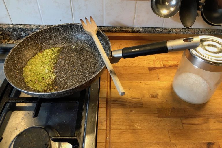 PASTA COI PRUGNOLI La cucina di piero benigni e la tradizione toscana