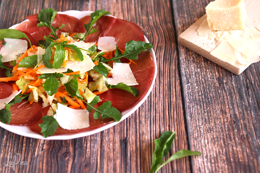 carpaccio di bresaola con insalatina - l'aPina in cucina