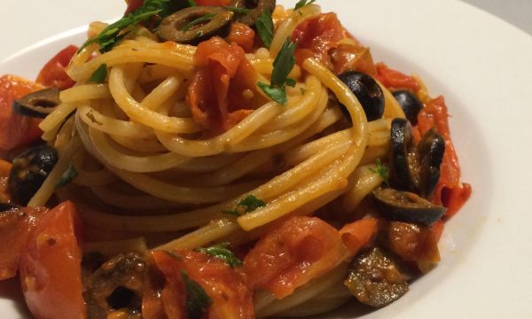 STASERA ESCORT * Gli Spaghetti alla Puttanesca