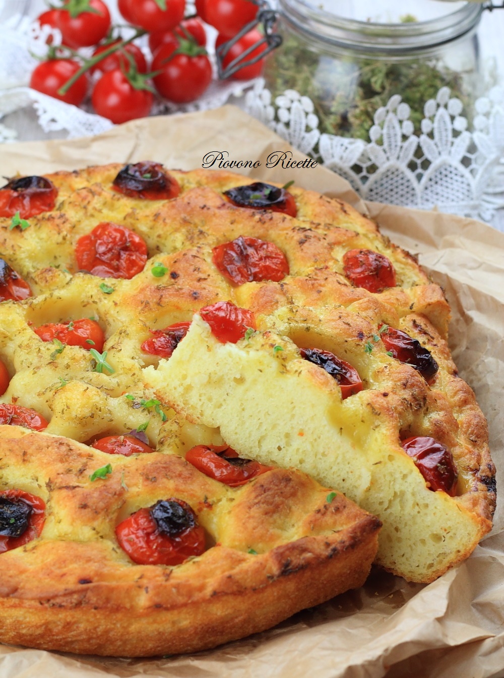 Focaccia pugliese (Alta e Soffice): ricetta originale per Impasto e Cottura