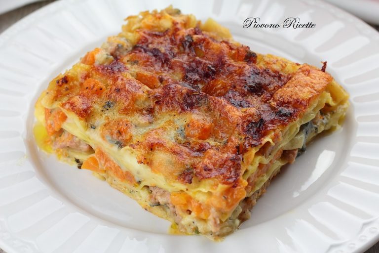 Lasagne alla zucca con gorgonzola e salsiccia - Piovono ...