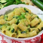 Pasta con zucchine e curcuma