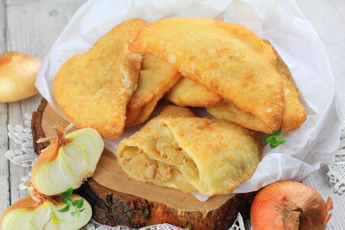 panzerotti tonno e cipolla