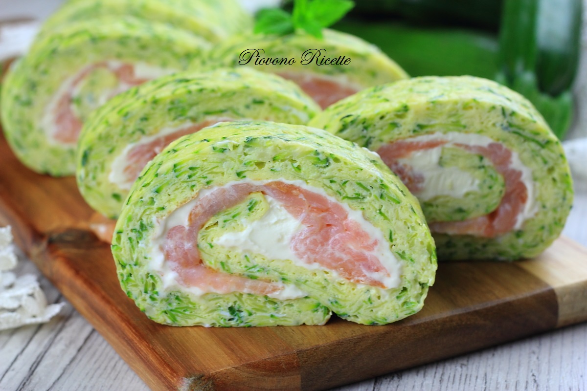 Rotolo di frittata alle zucchine e salmone affumicato Piovono Ricette