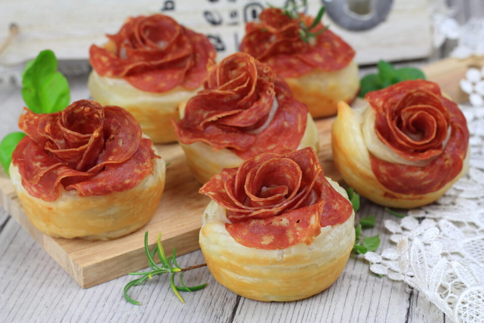 rose di sfoglia e salame