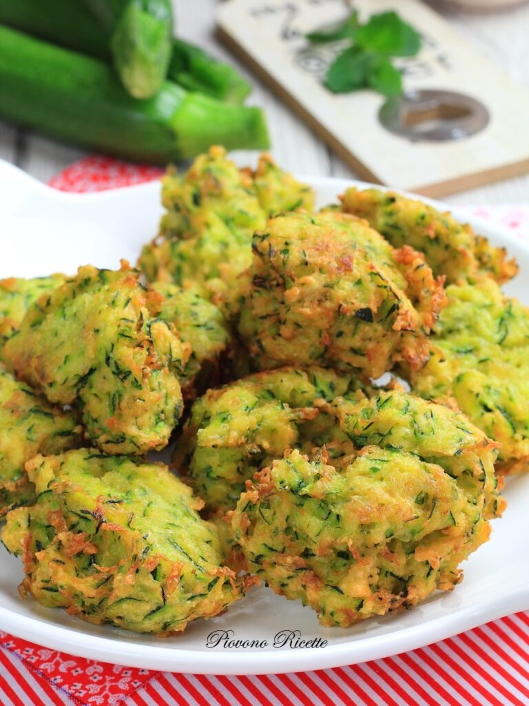 Frittelle Di Zucchine - Golosi Bocconcini Croccanti Fuori E Morbidi All ...