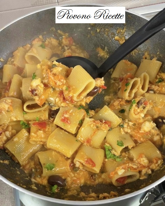 pasta con pesce bianco e pomodorini