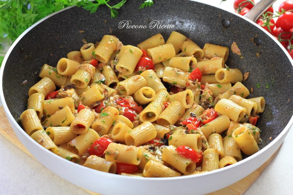 pasta con tonno e mozzarella