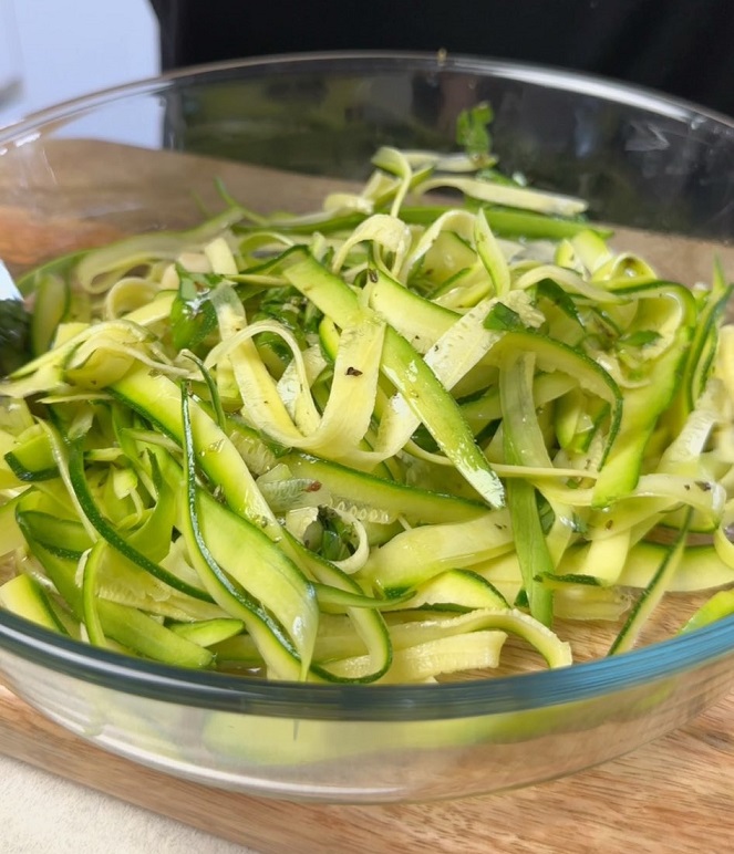 insalata di zucchine marinate