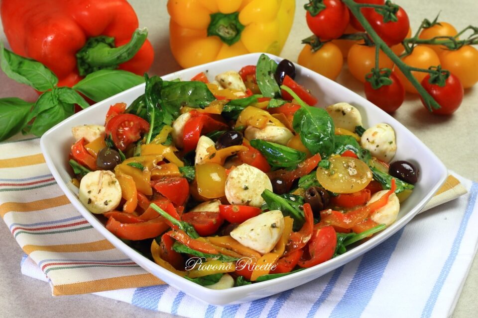 insalata di peperoni mozzarella e spinacini