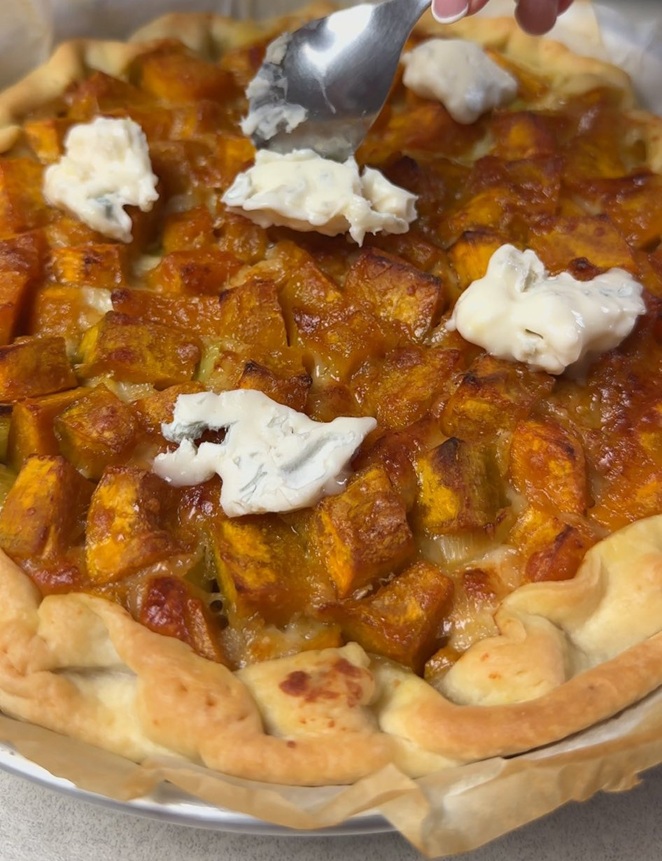 torta salata con zucca porro e gorgonzola