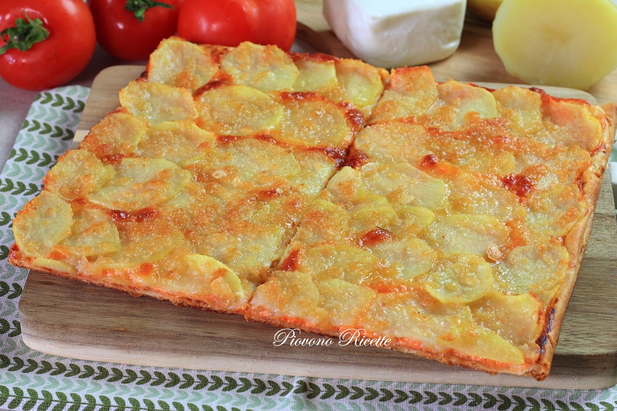 sfogliata con patate e mozzarella