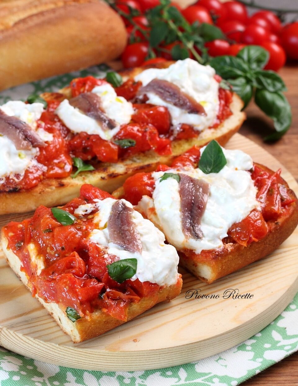 crostoni con pomodori scattarisciati 