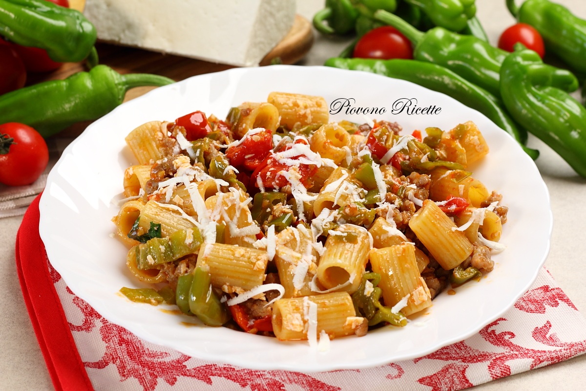 pasta con salsiccia e friggitelli
