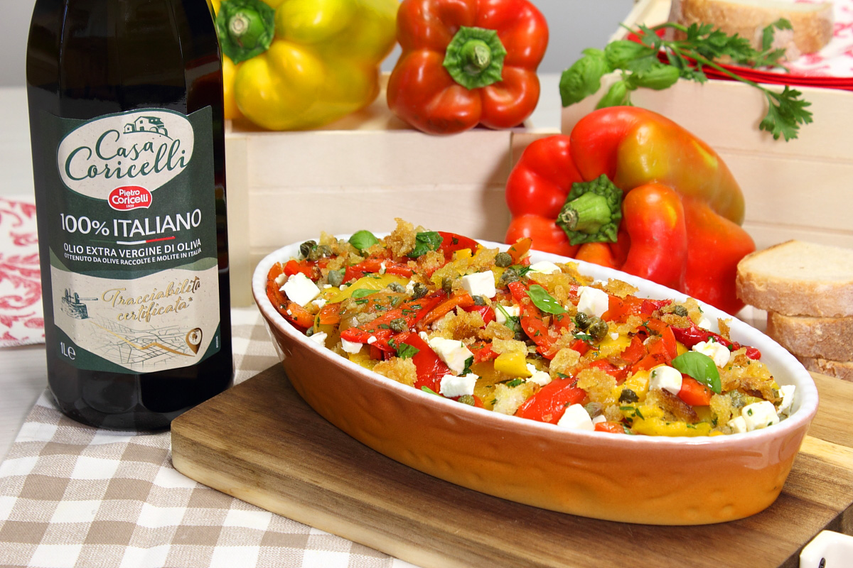 Peperoni arrostiti con feta e crumble di pane alle erbe