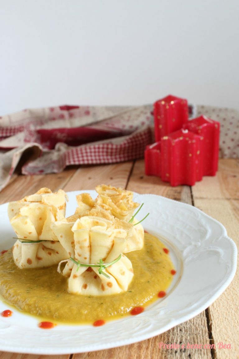 Fagottini di crepes ripieni ai formaggi - primo piatto ...