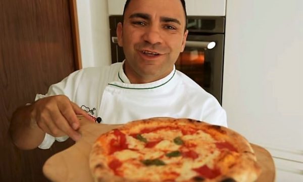 Pizza napoletana fatta in casa