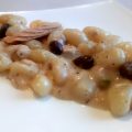 Gnocchi cacio e pepe con filetto di tonno,olio aromatizzato al tartufo bianco e olive nere di gaeta