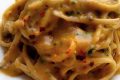 Linguine aglio,olio e peperoncino,con salsa di taralli, acciughe e finocchietto prezzemolo e olio all'aglio