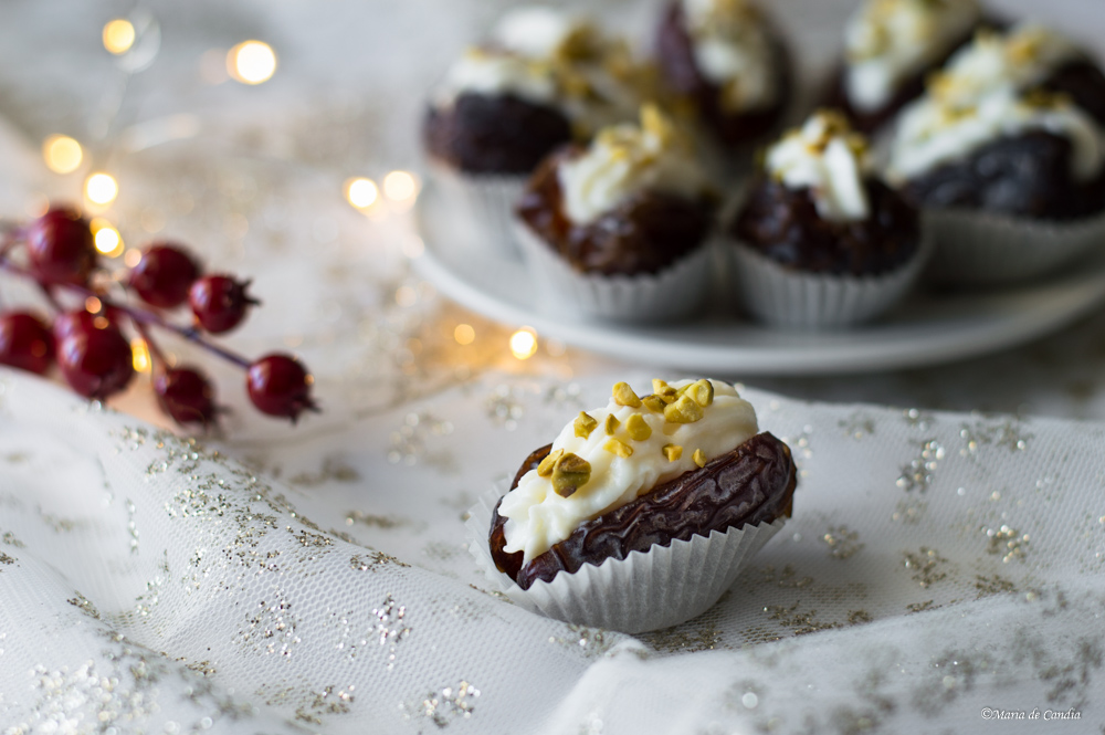 Datteri farciti alla crema di ricotta