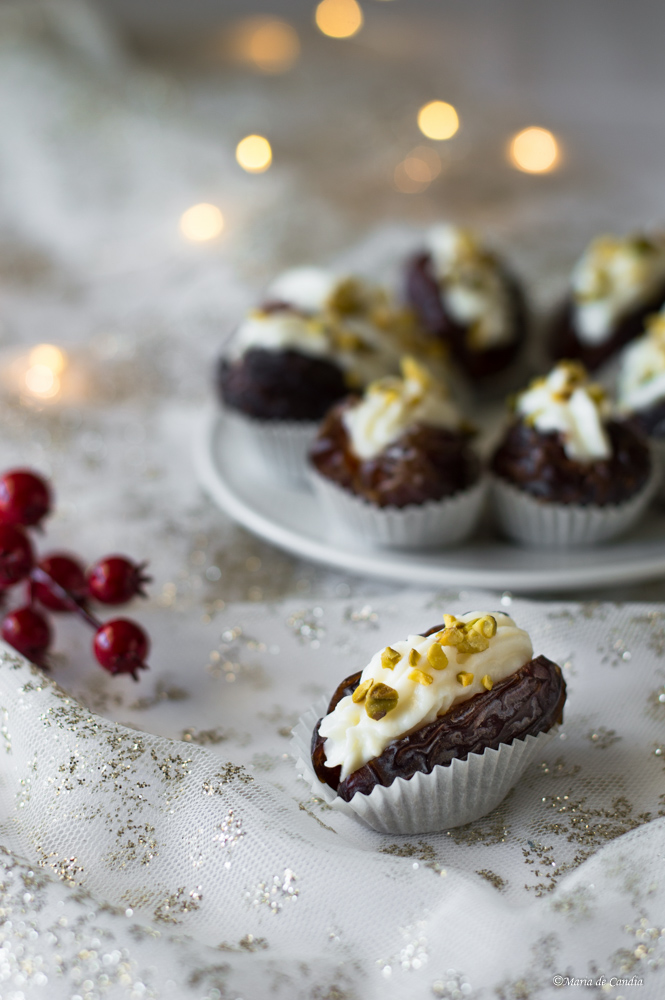 Datteri farciti alla crema di ricotta