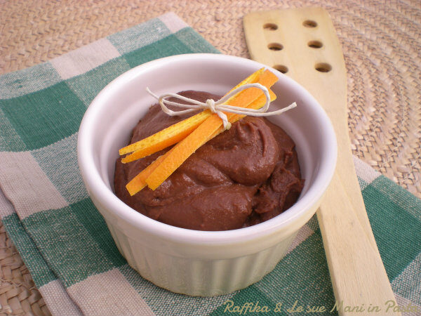 Crema pasticcera al cioccolato,ricetta base