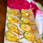 Fiori di zucchina ripieni di ricotta