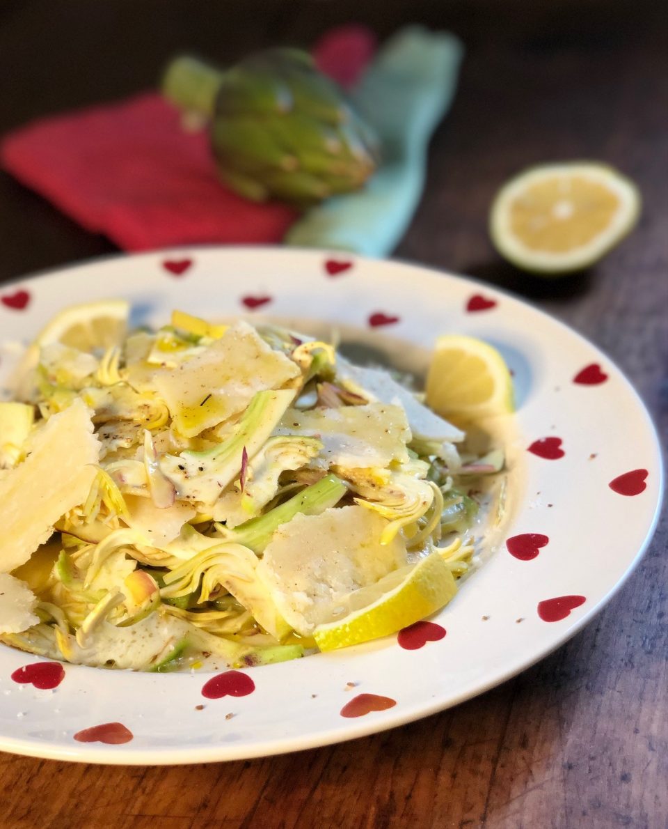 Carciofi crudi in insalata