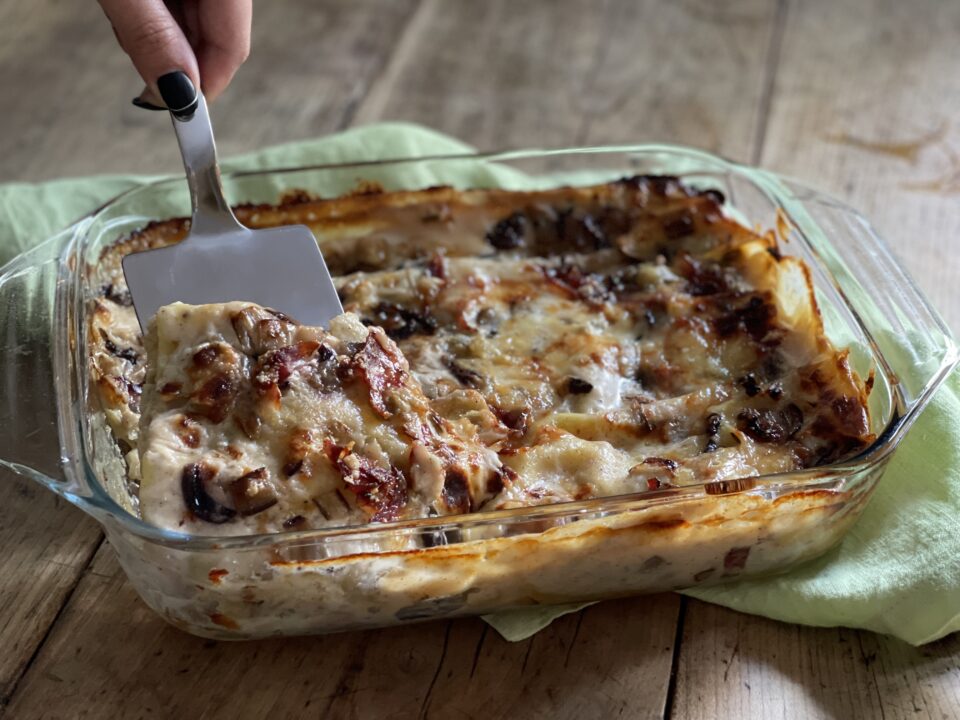 Lasagne con trevigiana, gorgonzola e speck