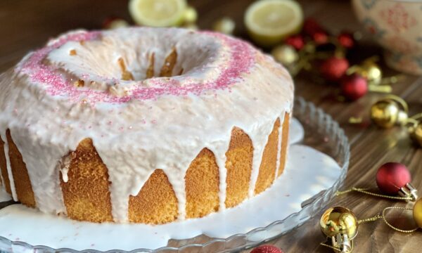 Chiffon cake al limone con glassa
