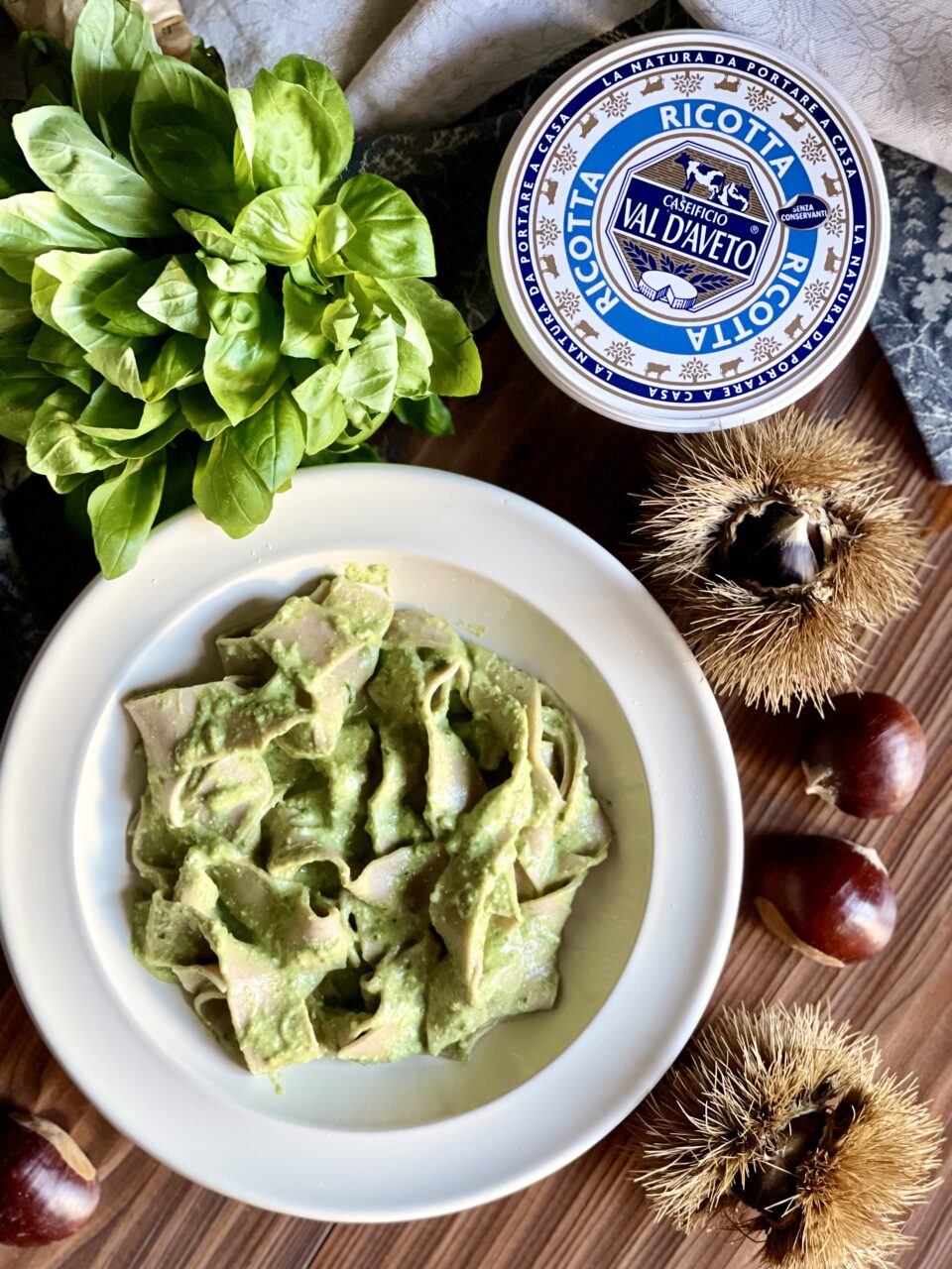 Le picagge matte con crema di ricotta sono un primo piatto di pasta fresca della tradizione gastronomica ligure. 