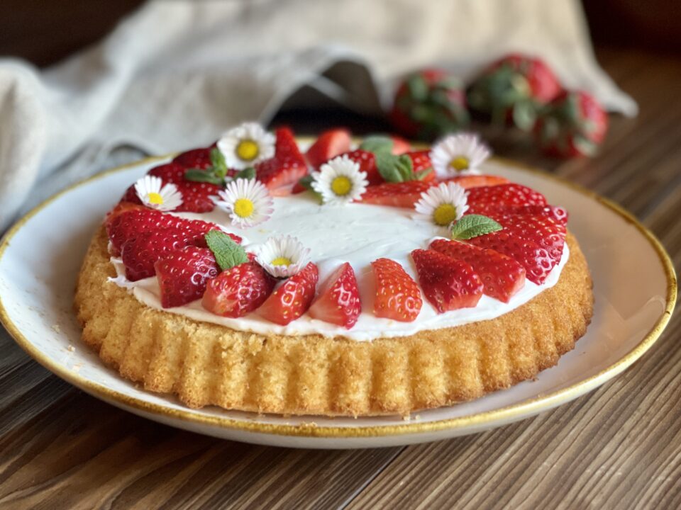 Crostata mordida alle fragole con crema allo yogurt