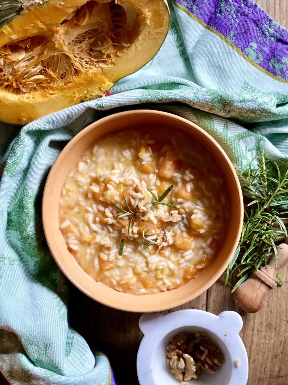 Risotto cremoso con zucca, gorgonzola e noci